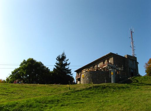 File:Nagy-Hideg-hegy turistaház, Szokolya, 2624 Hungary - panoramio  (12).jpg - Wikimedia Commons