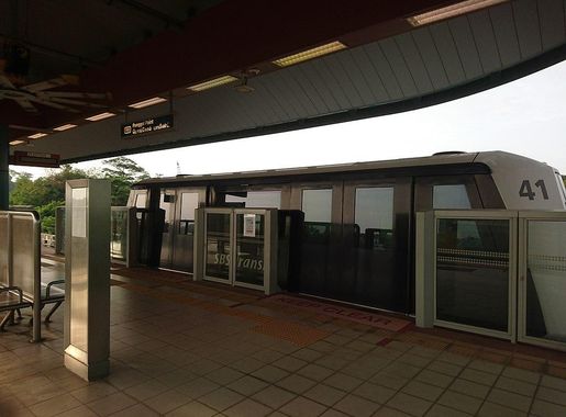 File:Punggol Point LRT platform.JPG - Wikipedia