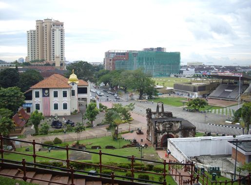 File:View of historic Melaka city from St Pauls Hill(25-10-07).JPG -  Wikimedia Commons