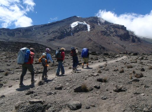 File:Climbing toward the Lava Tower site, Kilimanjaro, -25 Aug. 2009 a.jpg  - Wikimedia Commons