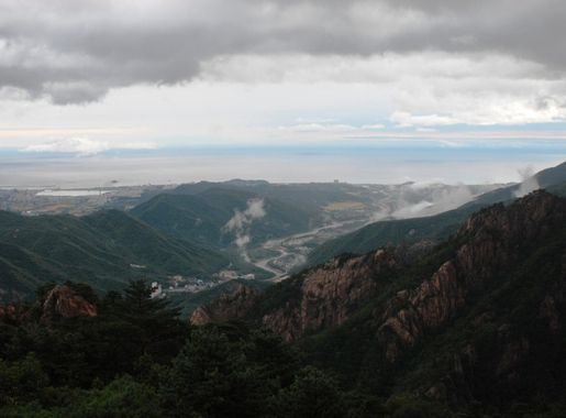 National Parks of Korea: Seoraksan > Osan Air Base > Article Display