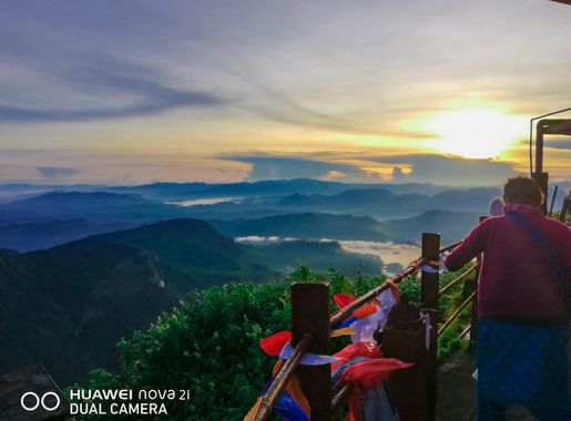 File:Peak Wilderness Sanctuary view from Sri Pada -Adam's Peak.jpg -  Wikimedia Commons