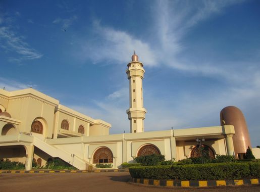 File:Laika ac Gaddafi National Mosque, Kampala (6693328097).jpg - Wikipedia