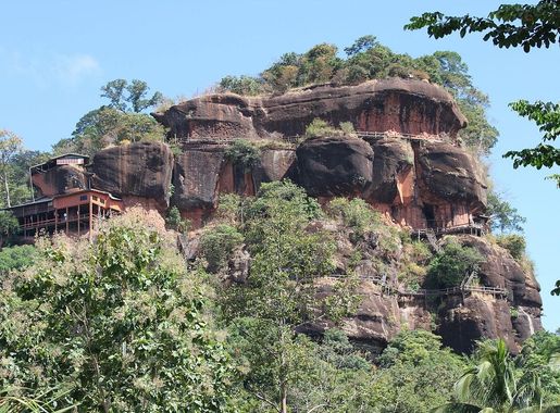 File:What phu tok from bottom.JPG - Wikimedia Commons