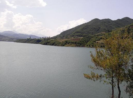 File:Banja lake, Gramsh, Albania - 3.jpeg - Wikimedia Commons