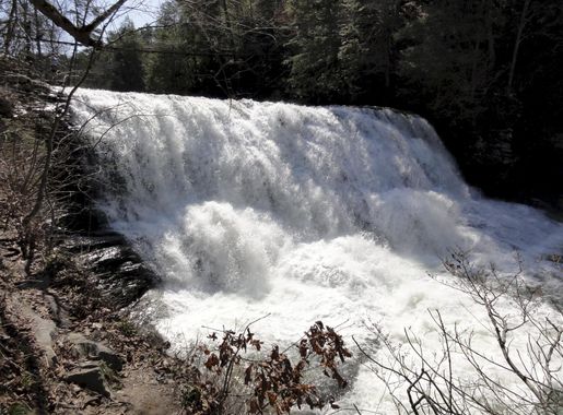 File:Cane Creek Cascades.jpg - Wikimedia Commons
