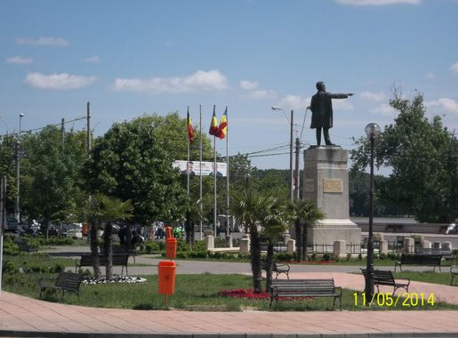 Fișier:Statuia lui I. C. Bratianu, de langa faleza Dunarii, Galati, Romania  1.JPG - Wikipedia