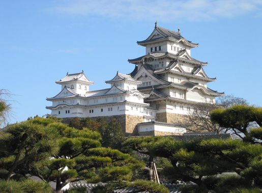 File:Himeji Castle The Keep Towers.jpg - Wikipedia