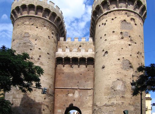 File:Torres quart.jpg - Wikipedia