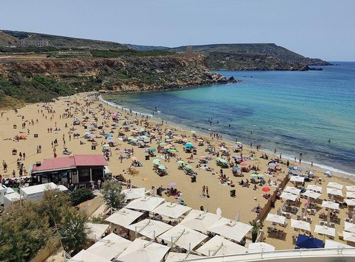 File:Golden Bay - Mgarr Malta.jpg - Wikimedia Commons