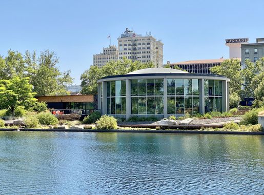 File:Looff Carrousel, Riverfront Park, Spokane, WA (53796627999).jpg -  Wikipedia