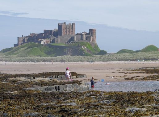 File:Bamburgh MMB 43 Bamburgh Castle.jpg - Wikimedia Commons