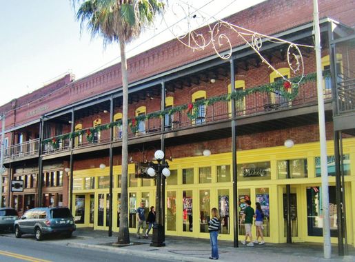 File:East 7th Ave. Ybor City,Tampa, Florida, USA - panoramio.jpg -  Wikimedia Commons