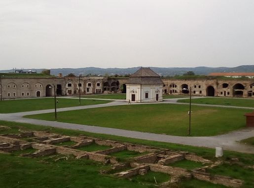 File:Brod fortress.jpg - Wikimedia Commons