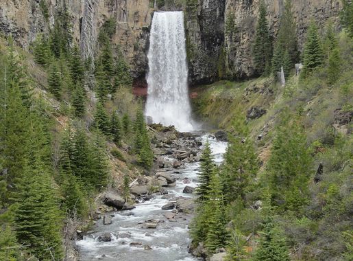File:Tumalo Falls, Central Oregon (2013) - 01.JPG - Wikimedia Commons