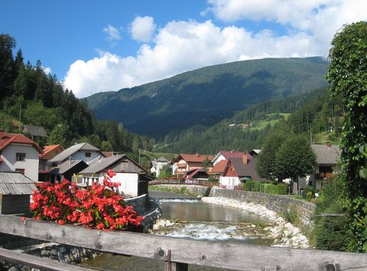 File:Luče Village and Savinja River Savinja and Šalek Valley Slovenia.JPG -  Wikipedia