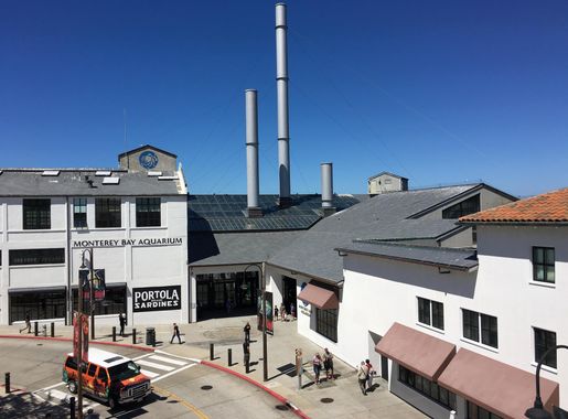 File:Monterey Bay Aquarium exterior August 2016.jpg - Wikipedia