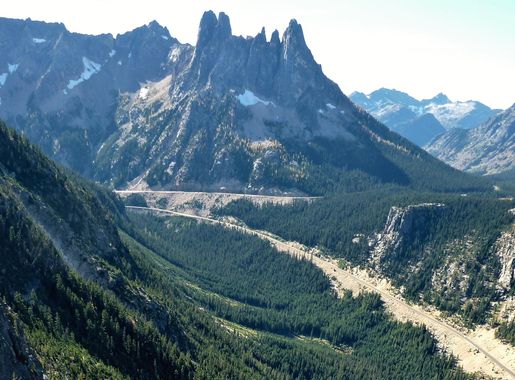 File:Liberty Bell Group, North Cascades Highway.jpg - Wikimedia Commons