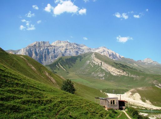 File:Şahdağ Mountain, Qusar, 2013.JPG - Wikimedia Commons