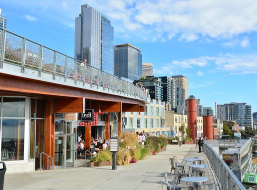 File:Pike Place Market - MarketFront and skyline 01.jpg - Wikimedia Commons