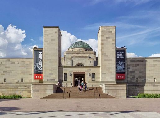 File:Australian War Memorial front view panorama 1.jpg - Wikipedia