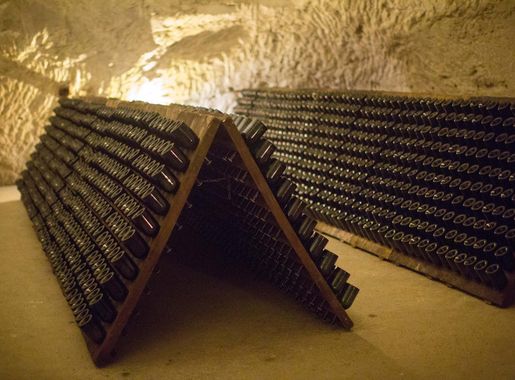 Fichier:Tattinger caves 8.jpg — Wikipédia