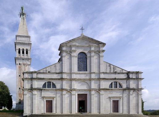 File:Croatia Rovinj St Euphemia church BW 2014-10-08 14-23-33.jpg -  Wikipedia