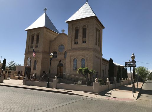 File:A frontal view of the Basilica of San Albino in Mesilla, NM  (8c607f07-b637-4ce2-91fe-c6d07259c46c).JPG - Wikimedia Commons