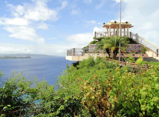 File:Puntan Dos Amantes (Guam) - DSC01149.JPG - Wikimedia Commons