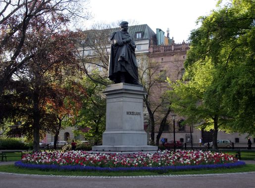 File:Berzelii park Stockholm Sweden.jpg - Wikimedia Commons