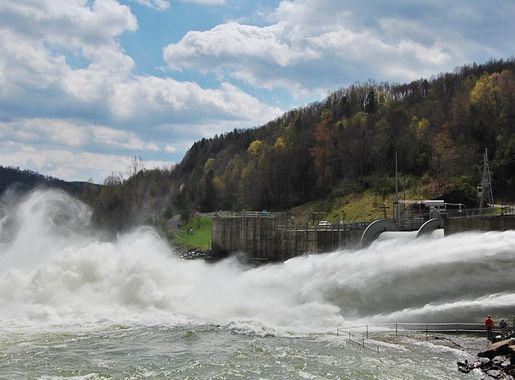 File:Summersvilledamspillway.jpg - Wikipedia