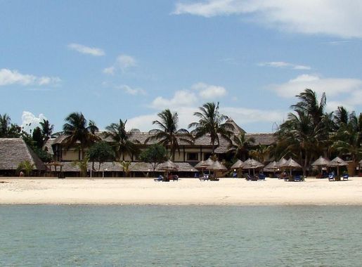 File:TZ DarEsSalaam WhtesandsHotel.JPG - Wikimedia Commons