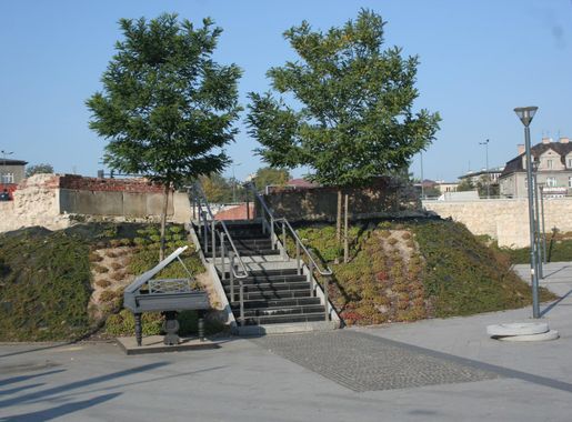 File:Fort Lubicz Rondo Mogilskie 2010.JPG - Wikimedia Commons