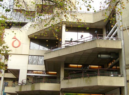 File:St. Davids Hall, Cardiff.jpg - Wikipedia
