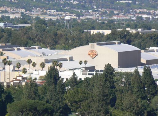 File:Studia Warner Bros..JPG - Wikimedia Commons