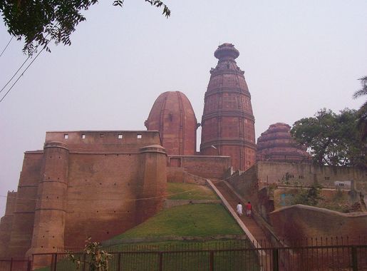 File:Madanmohan Mandir Vrindavan.JPG - Wikimedia Commons