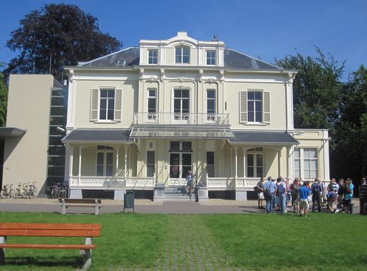 File:Airborne Museum Oosterbeek.JPG - Wikimedia Commons