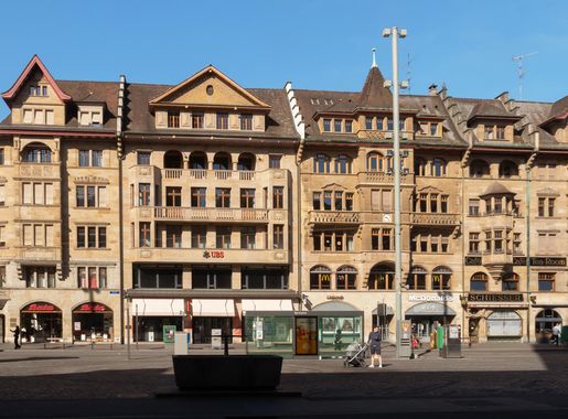 File:Basel, Marktplatz IMG 1514 2022-05-15 09.22.jpg - Wikimedia Commons