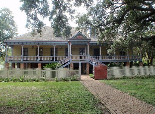 File:Laura Plantation House Front.JPG - Wikimedia Commons