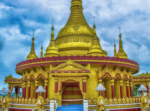 File:Bandarban Golden Temple.jpg - Wikimedia Commons