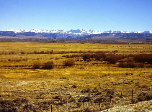 File:Wind River Range Gannett Peak Green River Basin Wy PICT0033  19941023.jpg - Wikimedia Commons