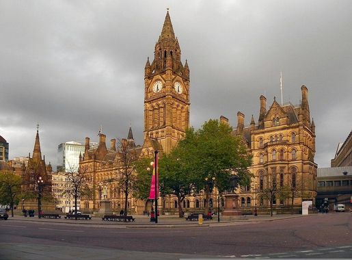 File:Manchester Town Hall October 2010.jpg - Wikimedia Commons