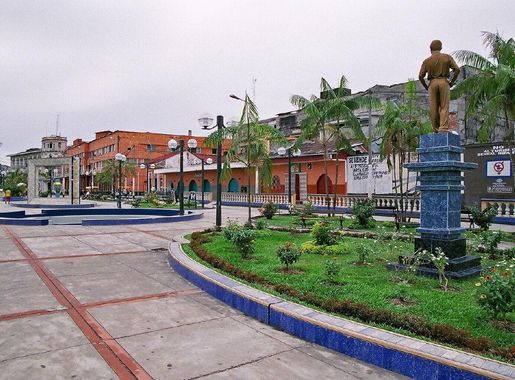 Archivo:Bulevar de Iquitos.jpg - Wikipedia, la enciclopedia libre