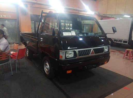 File:2019 Mitsubishi Colt L300 Power Steering, Pasar Atom, North Surabaya.jpg  - Wikimedia Commons
