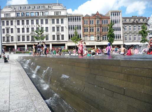 File:Old Market Square, Nottingham 04.jpg - Wikimedia Commons