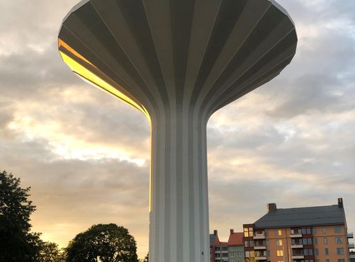 Fil:Svampen water tower in Örebro, Sweden seen from the south.jpg –  Wikipedia