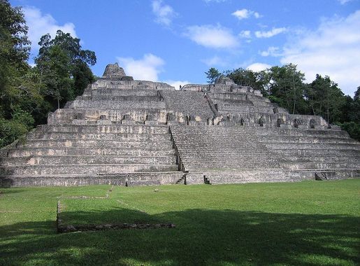 File:Caracol, Belize, 2010.jpg - Wikimedia Commons