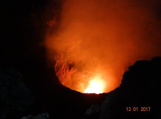 Masaya Volcano - Wikipedia