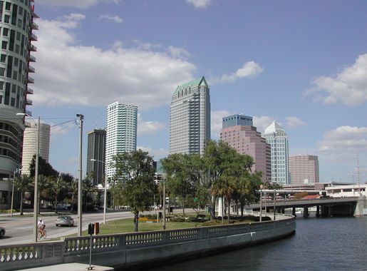 File:Skyline of Tampa, Florida from Bayshore Blvd.jpg - Wikimedia Commons