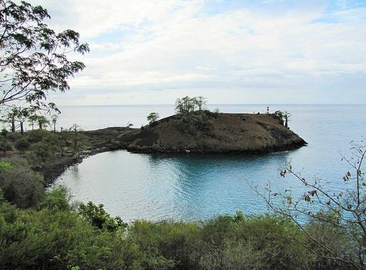 File:Sao Tome Blue Lagoon 4 (16061430518).jpg - Wikimedia Commons